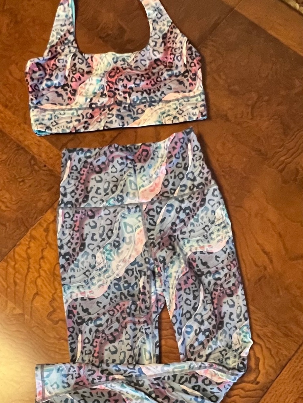 Fabletics Workout Leggings and Matching Reversible Top
